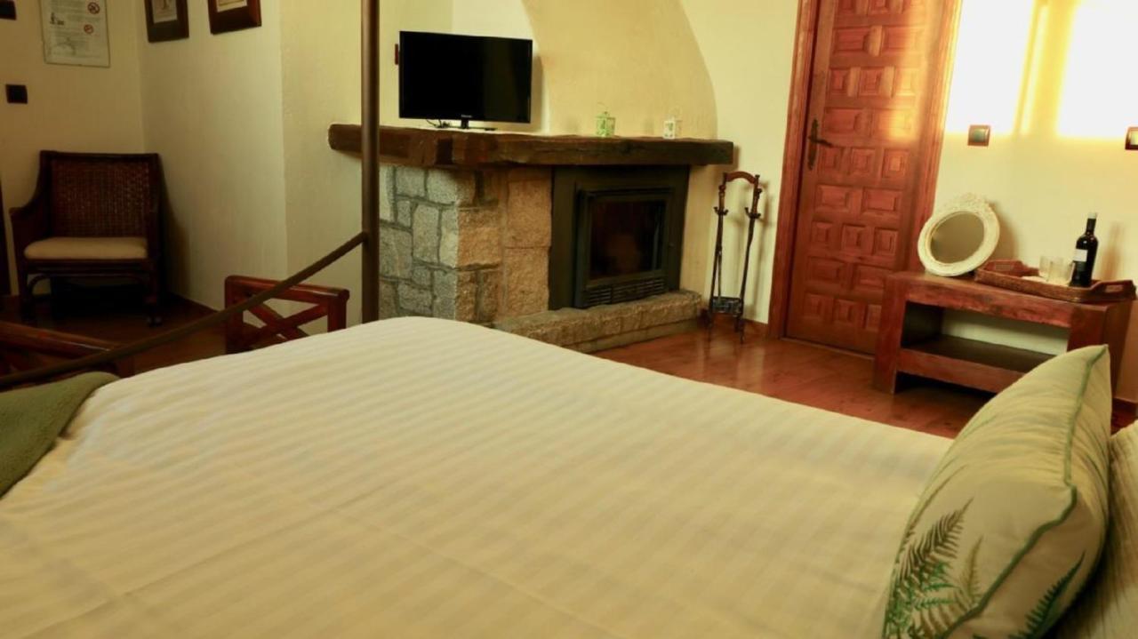 Casona De Navalmedio Hotell Cercedilla Exteriör bild