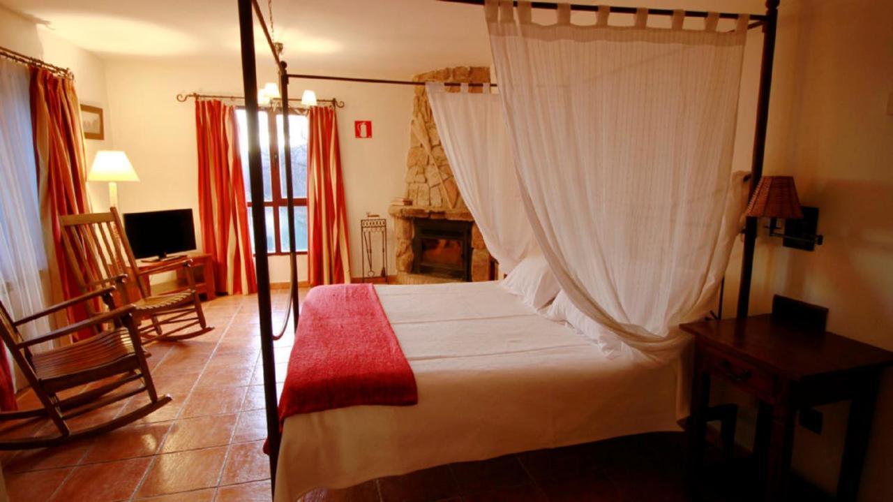 Casona De Navalmedio Hotell Cercedilla Exteriör bild