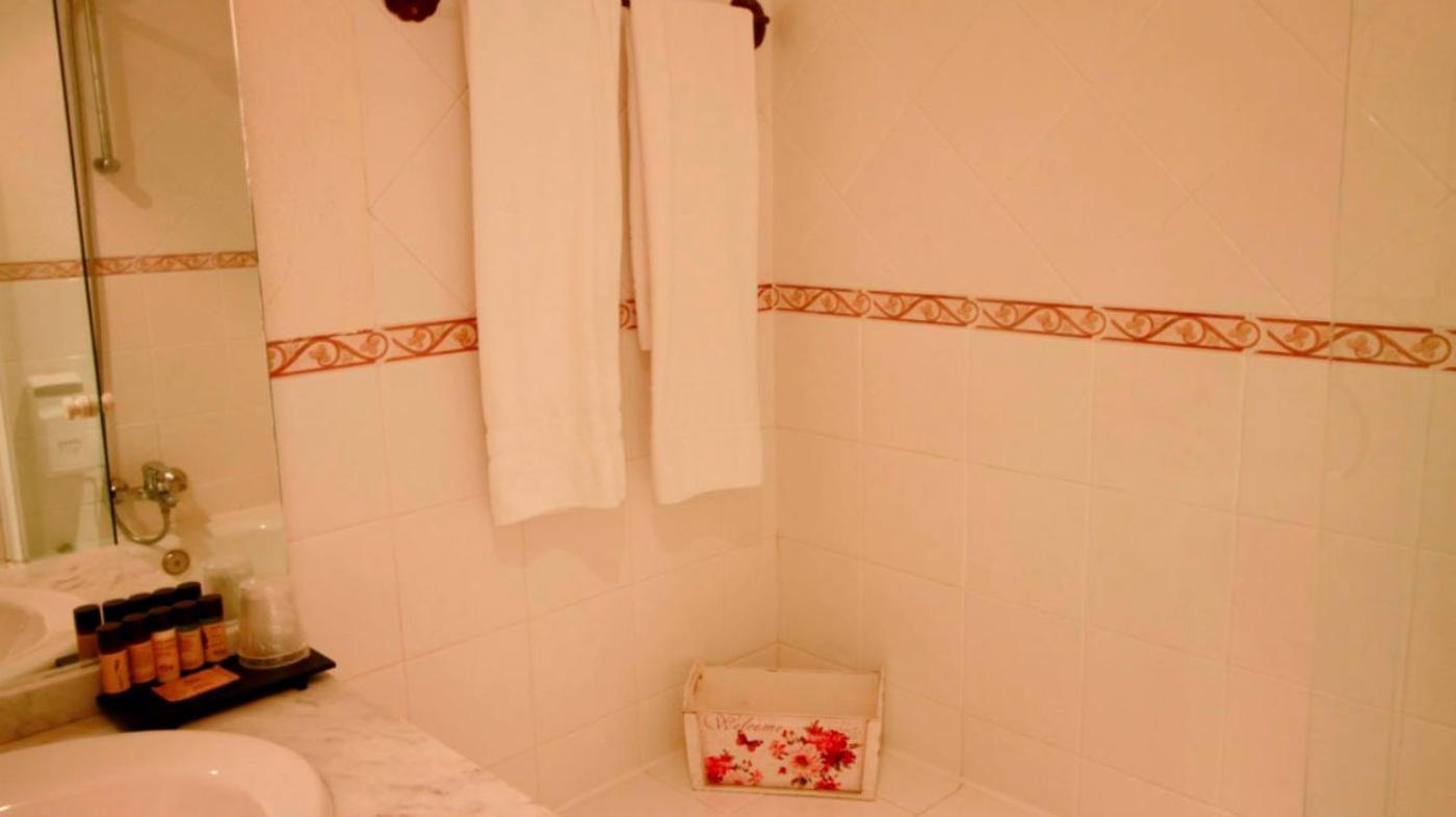 Casona De Navalmedio Hotell Cercedilla Rum bild